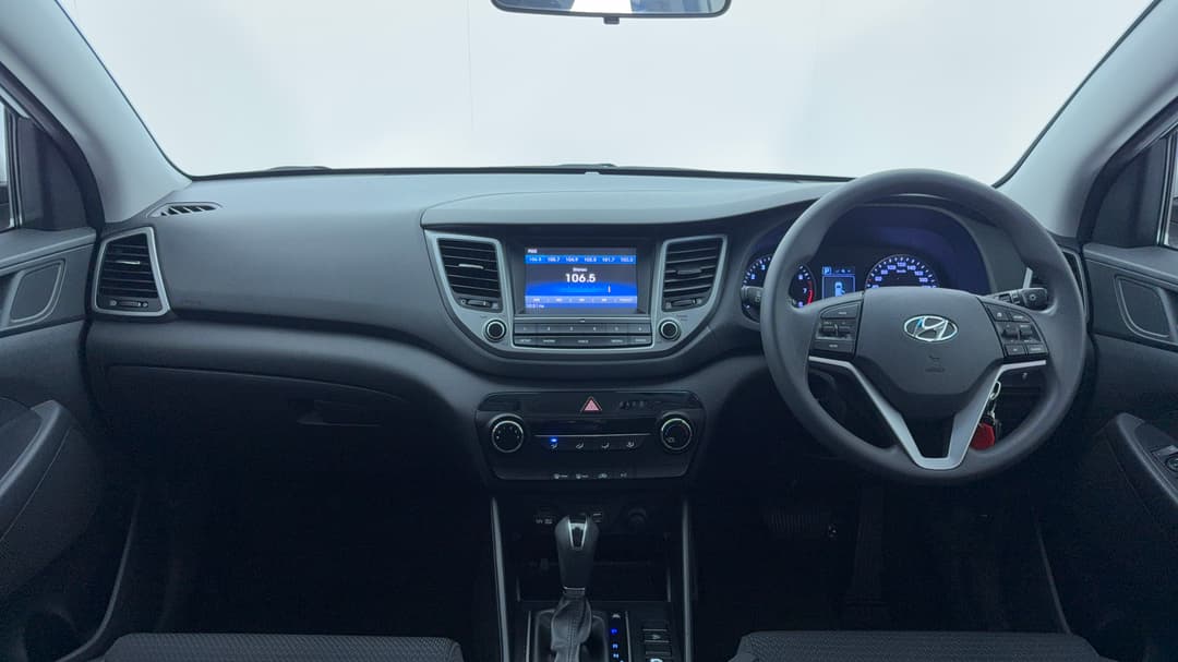2017 Hyundai Tucson Active (FWD), Automatic, 71805 km, Dashboard View