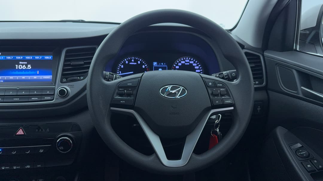 2017 Hyundai Tucson Active (FWD), Automatic, 71805 km, Steering Wheel Close-up