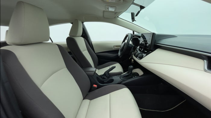 TOYOTA COROLLA-Right Side Front Door Cabin View