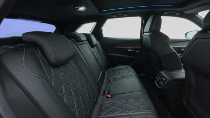 PEUGEOT 3008-Right Side Door Cabin View