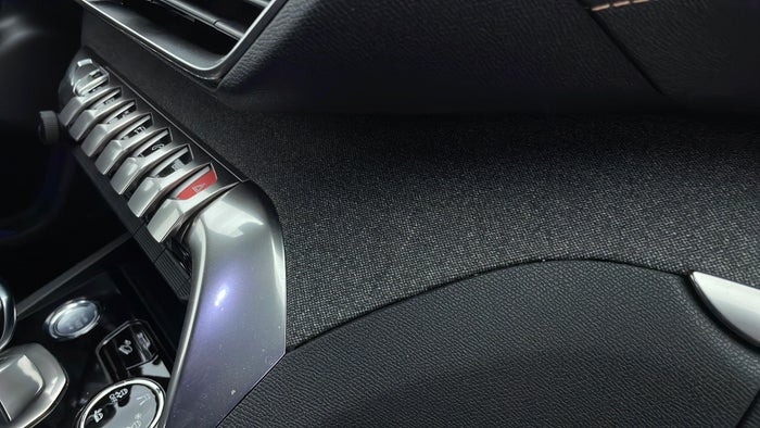 PEUGEOT 3008-Centre Console Trim Scratch