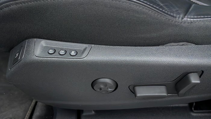 PEUGEOT 3008-Driver Side Adjustment Panel
