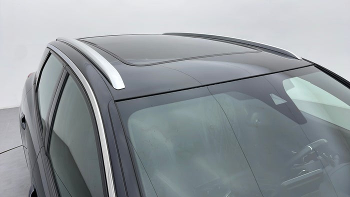 PEUGEOT 3008-Roof/Sunroof View