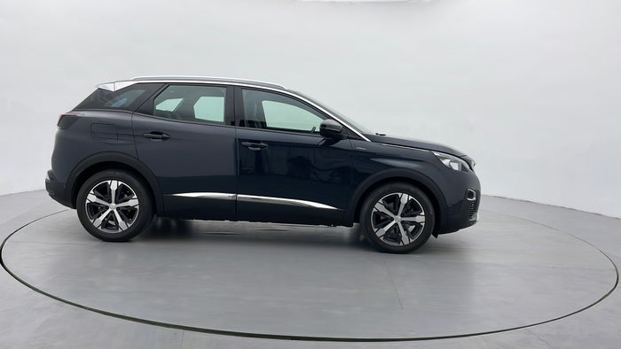 PEUGEOT 3008-Right Side View