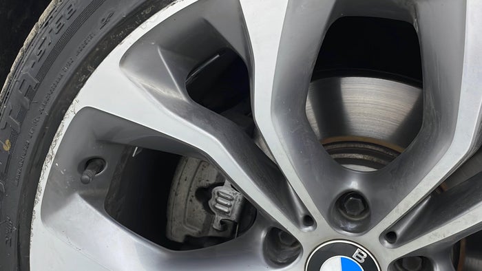 BMW X5-Alloy Wheel RHS Rear Scratch