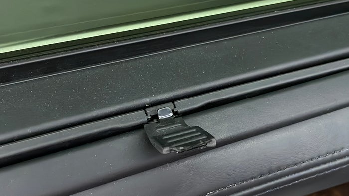 BMW X5-Door Interior LHS rear Clip Broken/Missing