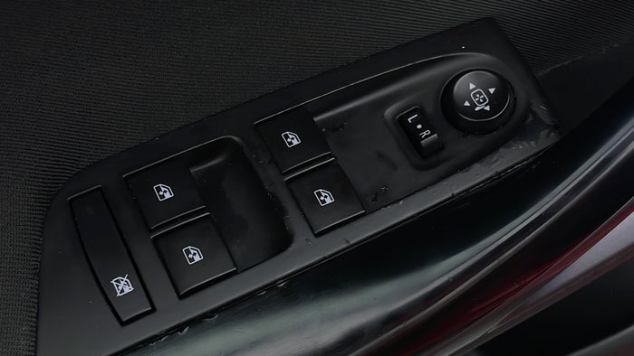 OPEL ASTRA-Door Interior LHS front Scratch