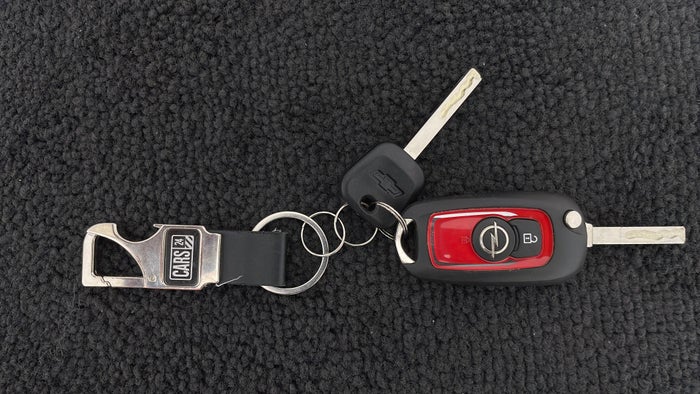 OPEL ASTRA-Key Close-up