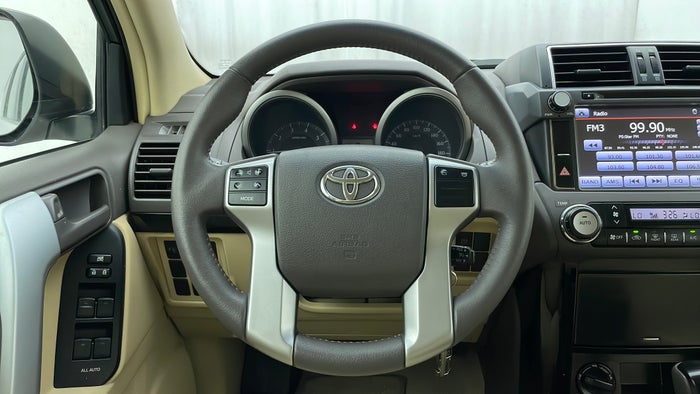 TOYOTA PRADO-Steering Wheel Close-up