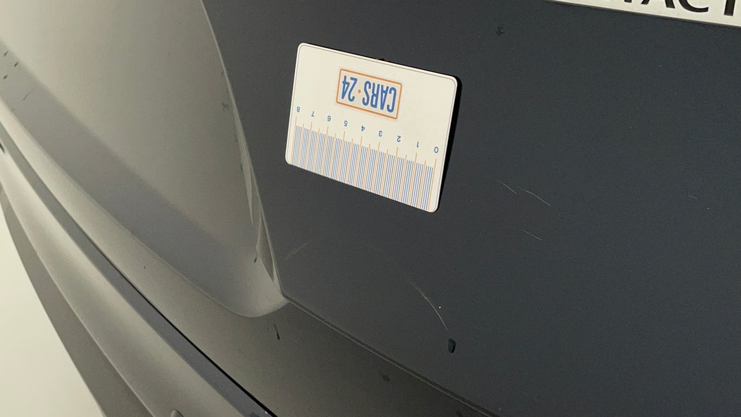 Boot / Tailgate Tailgate Scratch