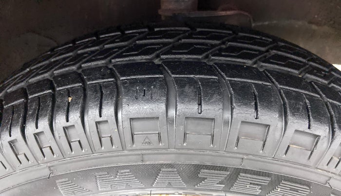 2018 Maruti Eeco 5 STR WITH AC PLUSHTR, Petrol, Manual, 18,918 km, Right Front Tyre Tread