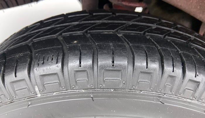 2018 Maruti Eeco 5 STR WITH AC PLUSHTR, Petrol, Manual, 18,918 km, Right Rear Tyre Tread