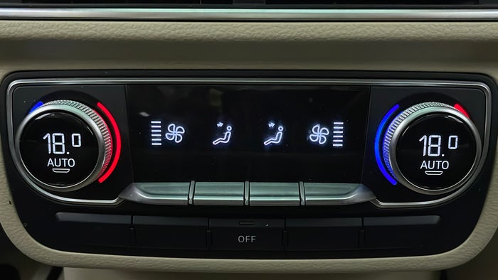 AUDI Q7-Rear AC Temperature Control