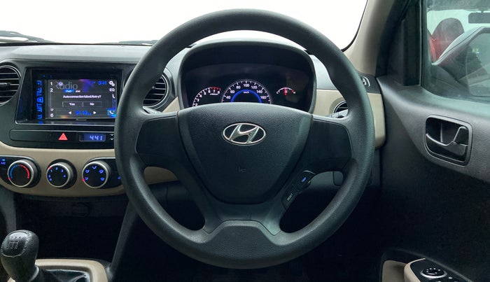 2015 Hyundai Grand i10 MAGNA 1.2 VTVT, Petrol, Manual, 35,482 km, Steering Wheel Close Up