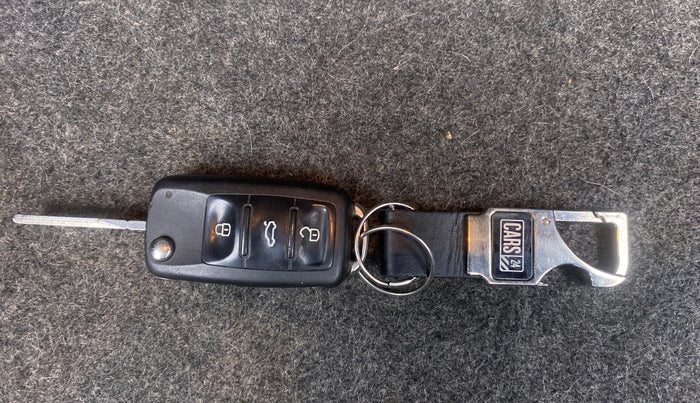 2016 Volkswagen Ameo HIGHLINE 1.5, Diesel, Manual, 28,640 km, Key Close Up