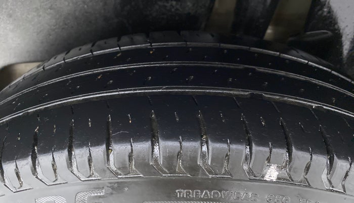 2018 Maruti Dzire VXI, Petrol, Manual, 50,440 km, Left Rear Tyre Tread
