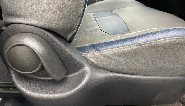 2017 Nissan Micra Active XV, Petrol, Manual, 58,938 km, Driver Side Adjustment Panel