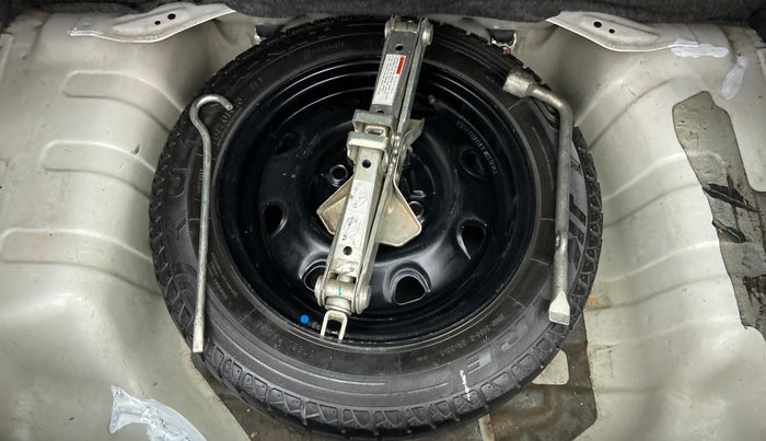 2015 Maruti Alto K10 VXI P, Petrol, Manual, Spare Tyre