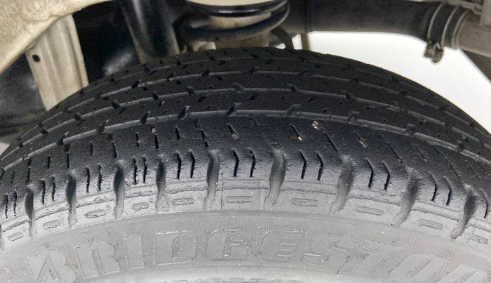 2015 Maruti Alto K10 VXI P, Petrol, Manual, Left Rear Tyre Tread