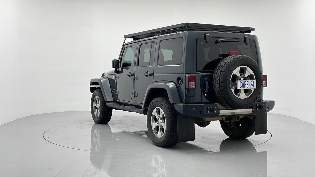 Left Back Diagonal (45- Degree) View