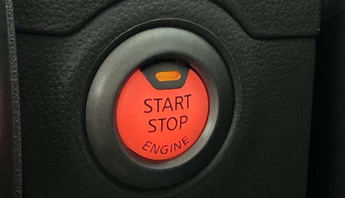 2016 Nissan Micra XV CVT, Petrol, Automatic, 20,724 km, Keyless Start/ Stop Button
