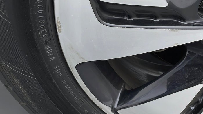 HONDA CR-V-Alloy Wheel LHS Front Scratch
