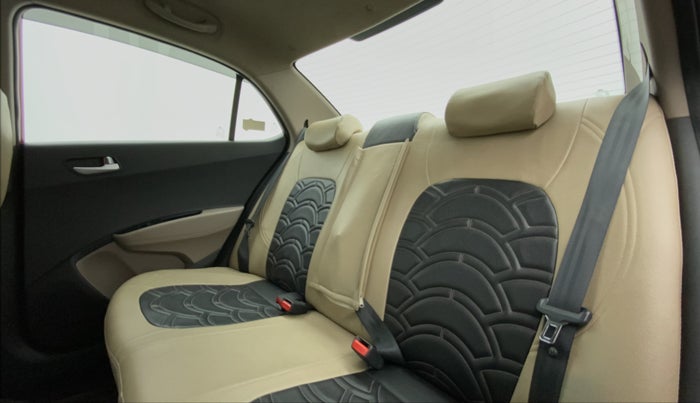2018 Hyundai Xcent SX 1.2, Petrol, Manual, 11,162 km, Right Side Rear Door Cabin