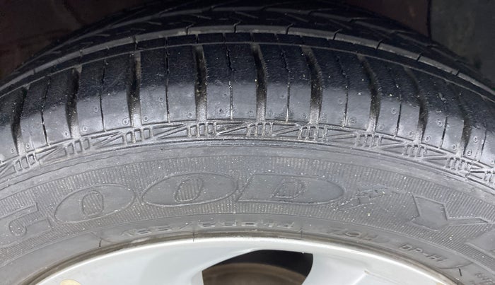 2018 Hyundai Xcent SX 1.2, Petrol, Manual, 11,162 km, Right Front Tyre Tread