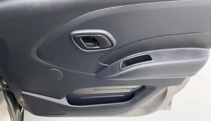 2017 Datsun Redi Go T (O), Petrol, Manual, 13,352 km, Driver Side Door Panels Control