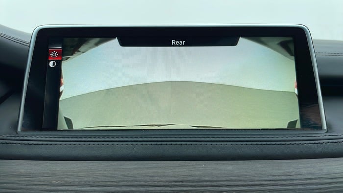BMW X5-Parking Camera (Rear View)