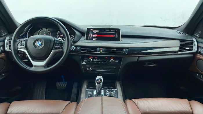 BMW X5-Dashboard View