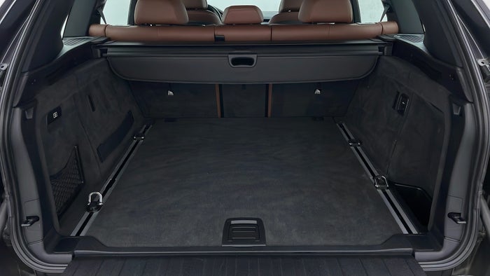 BMW X5-Boot Inside View
