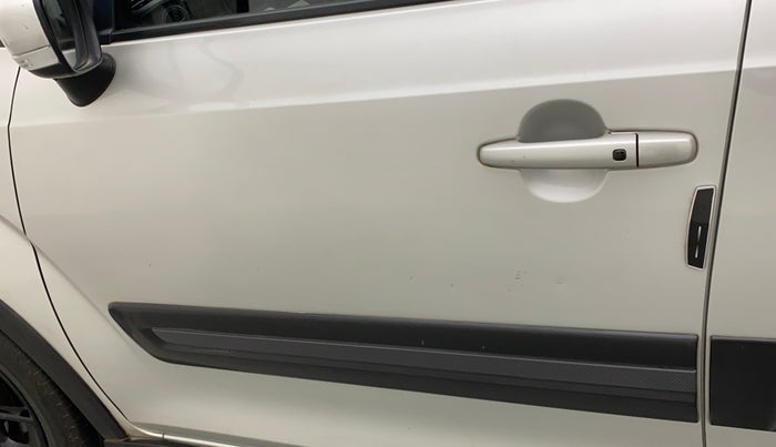 2020 Maruti IGNIS ZETA 1.2, Petrol, Manual, 30,628 km, Front passenger door - Paint has faded
