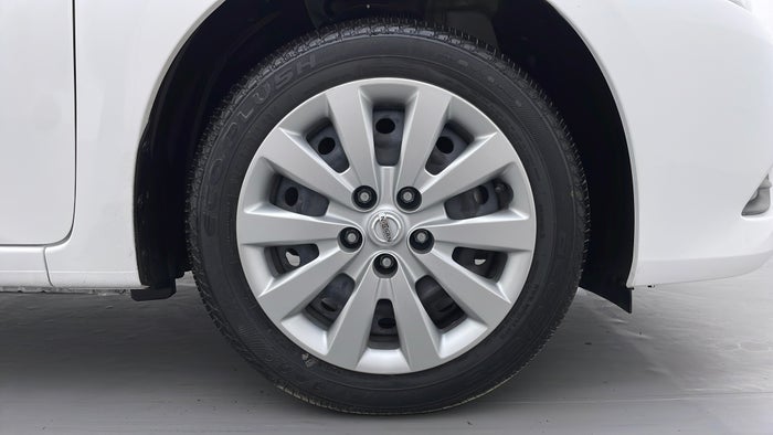 NISSAN SENTRA-Right Front Tyre