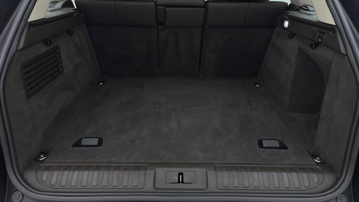 LAND ROVER RANGE ROVER SPORT-Boot Inside View