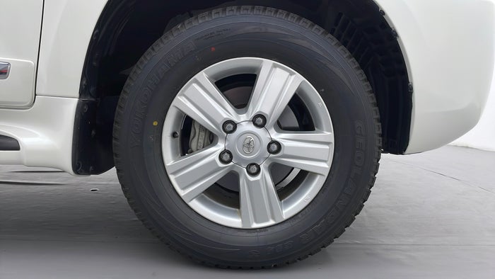 TOYOTA LAND CRUISER-Right Front Tyre