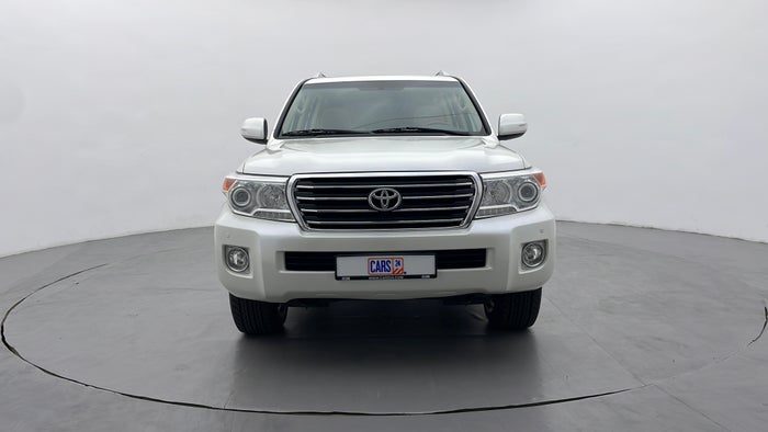 TOYOTA LAND CRUISER-Front View