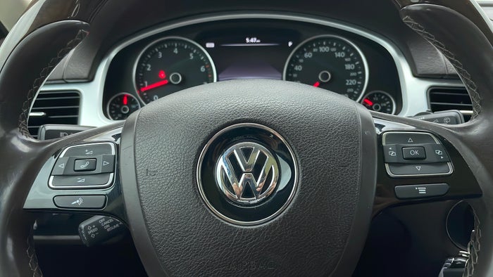 VOLKSWAGEN TOUAREG-Drivers Control