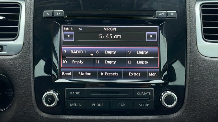 VOLKSWAGEN TOUAREG-Infotainment System