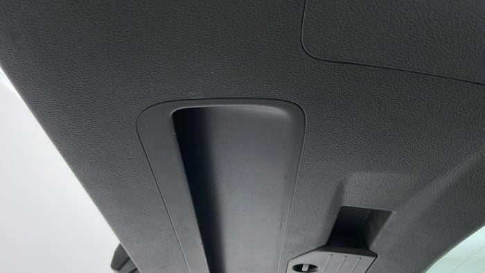 VOLKSWAGEN TOUAREG-Door Interior Boot Door Scratch