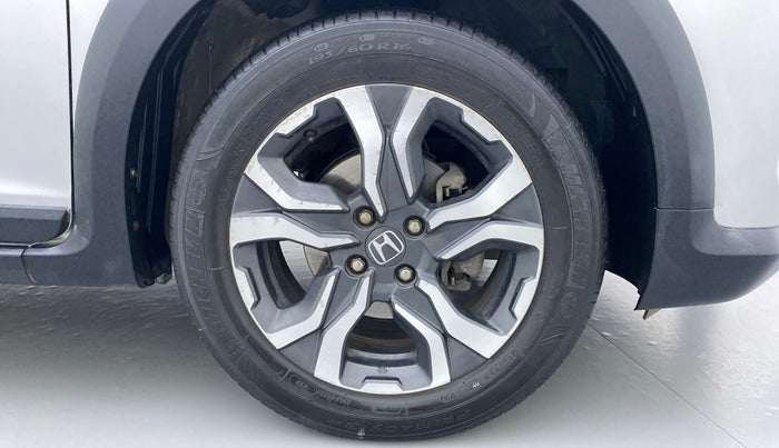 2017 Honda WR-V 1.2 i-VTEC VX MT, Petrol, Manual, 17,618 km, Right Front Wheel