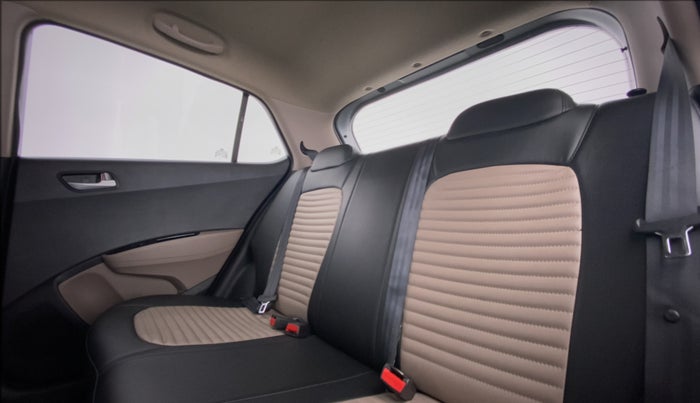 2018 Hyundai Grand i10 SPORTZ 1.2 KAPPA VTVT, Petrol, Manual, 28,653 km, Right Side Rear Door Cabin