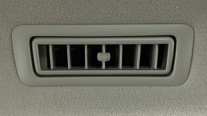 TOYOTA FORTUNER-Rear AC Vents