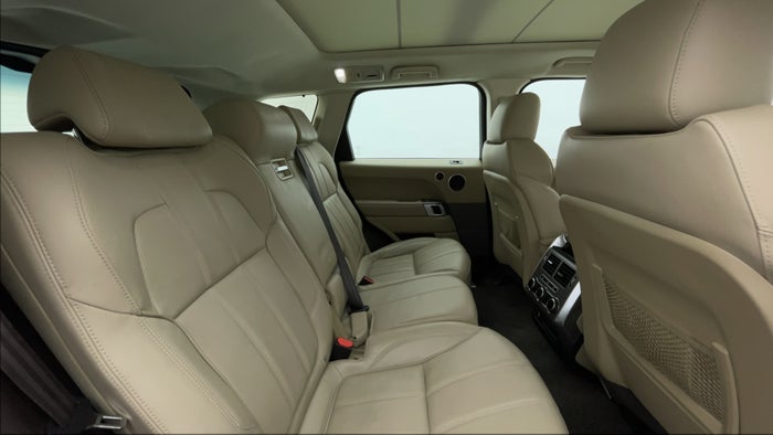 LAND ROVER RANGE ROVER SPORT-Right Side Door Cabin View