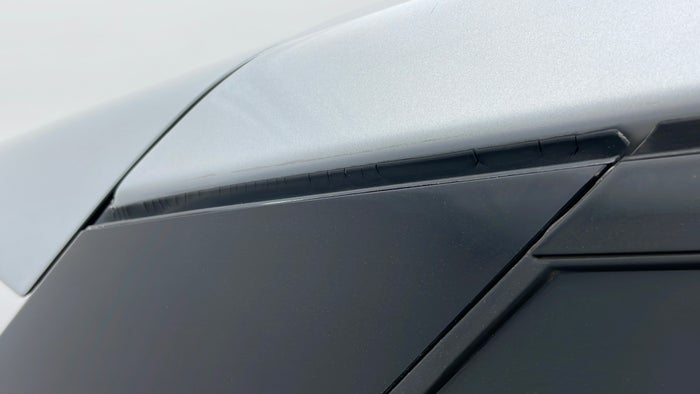 LAND ROVER RANGE ROVER SPORT-Window Glass / Quarter Glass RHS Rear Beading Missing/Broken