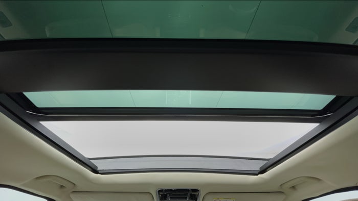 LAND ROVER RANGE ROVER SPORT-Interior Sunroof/Moonroof