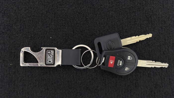 NISSAN SENTRA-Key Close-up