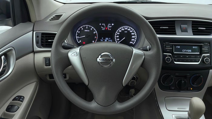 NISSAN SENTRA-Steering Wheel Close-up