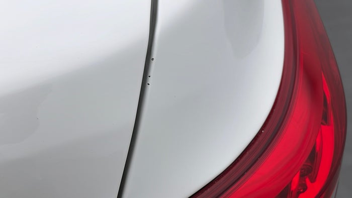NISSAN SENTRA-Quarter Panel RHS Scratch