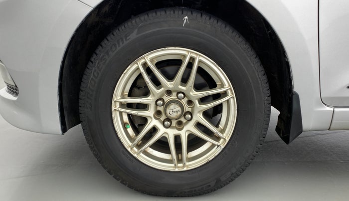 2015 Hyundai Elite i20 SPORTZ 1.2, Petrol, Manual, 77,278 km, Left Front Wheel